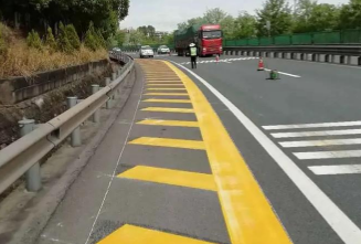 十堰恐龍化工專(zhuān)業(yè)施工，打造高品質(zhì)道路標(biāo)線(xiàn)工程